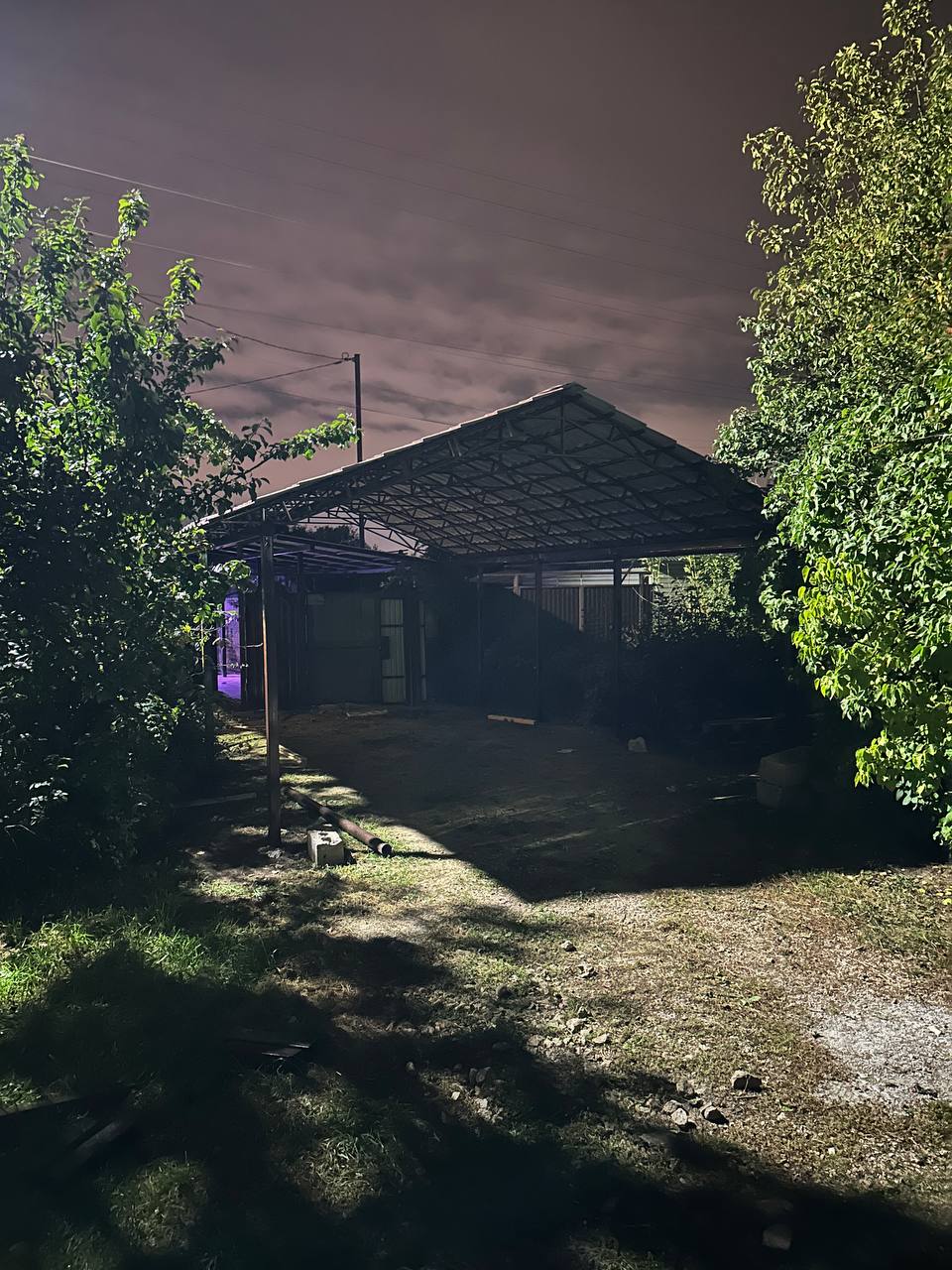 Автонавесы из металлочерепицы